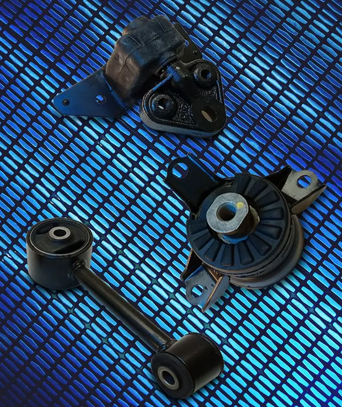 Car Engine Mounting Rubber Failure and damage